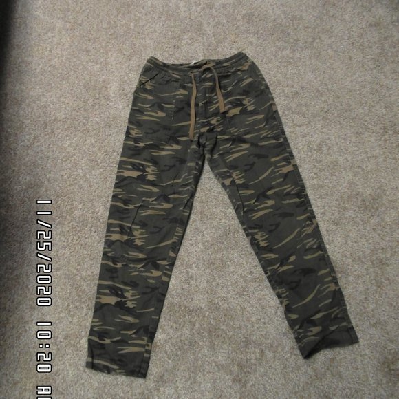 Army Capri Pants - Picture 3 of 3